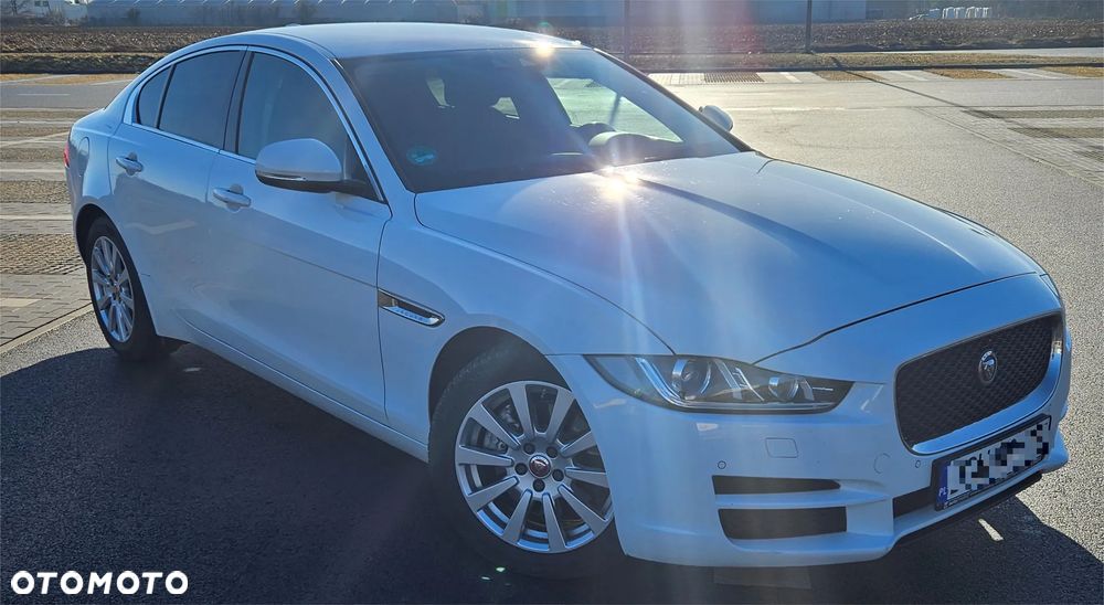 Jaguar XE 2.0 D Prestige, 2018