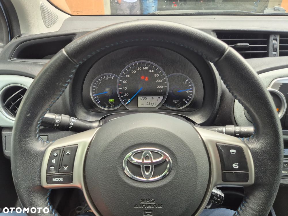 Toyota Yaris 1.5 VVT-i Style - 10