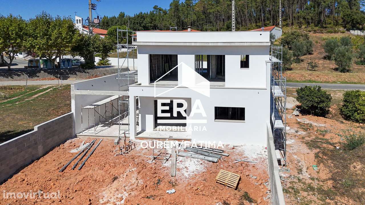 Moradia T4 em fase de construção - Grande imagem: 5/24