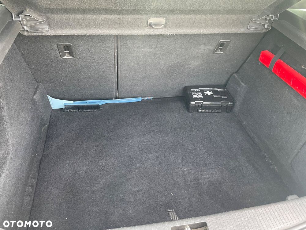 Opel Astra IV 1.4 T Cosmo - 15