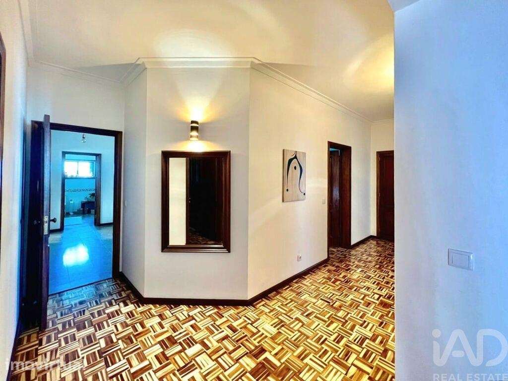 PentHouse T5 em Mafamude e Vilar do Paraíso de 207 m2 - Grande imagem: 3/25