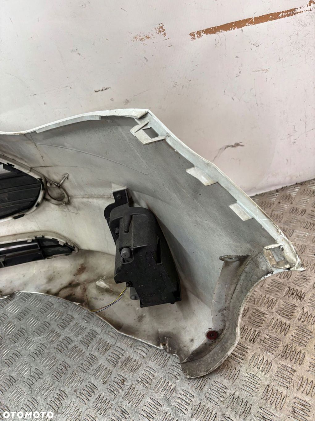 ZDERZAK PRZÓD PRZEDNI FORD B-MAX - 9