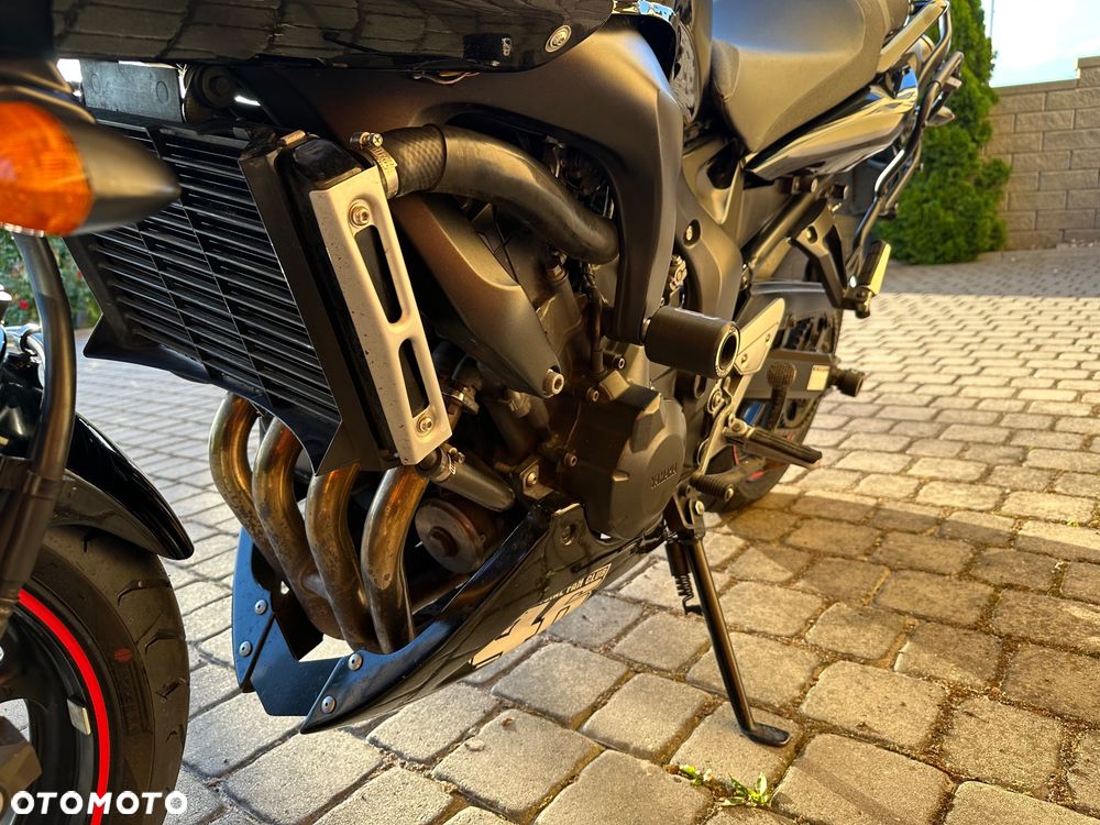 Yamaha FZ6 - 12
