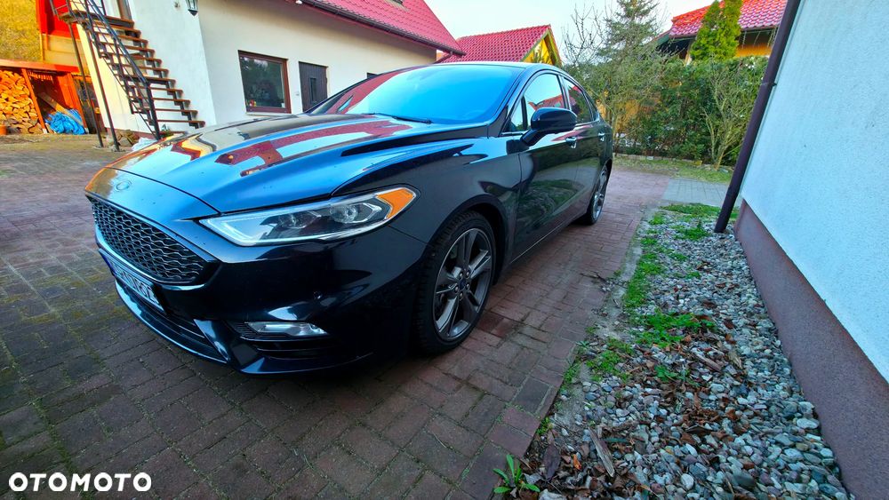 Ford Fusion - 2