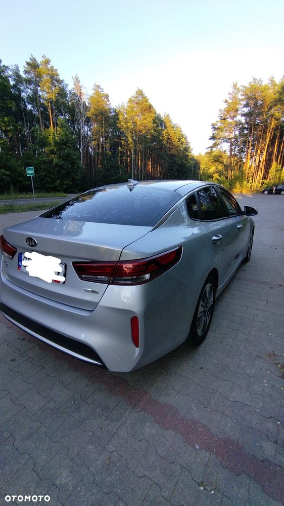 Kia K5 - 2