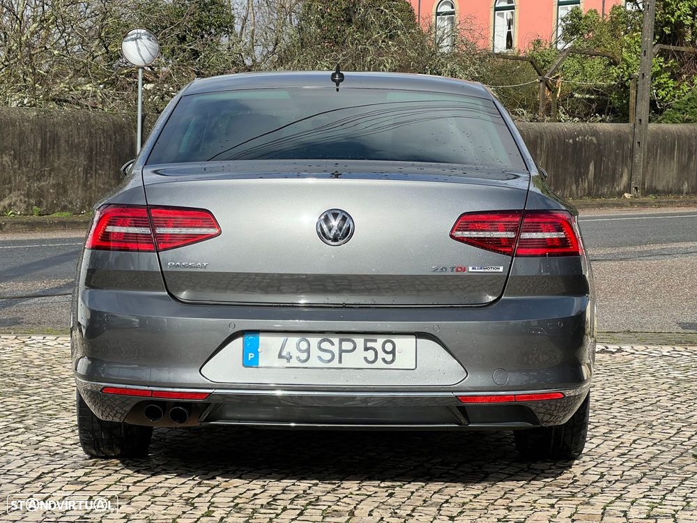 VW Passat 2.0 TDI Highline DSG - 7