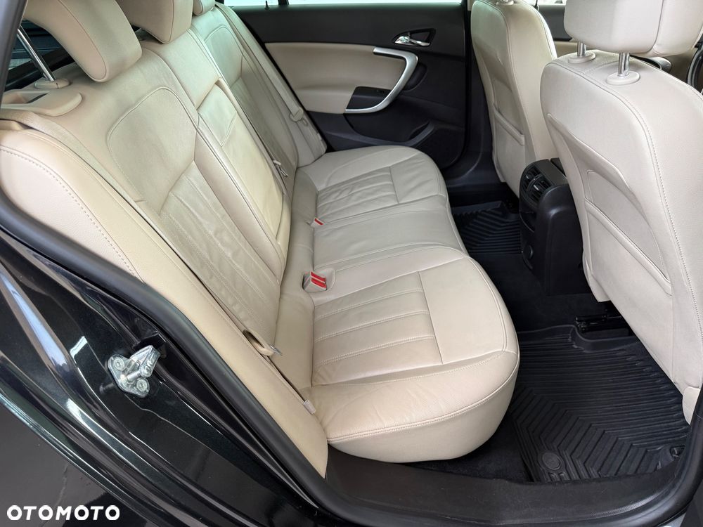 Opel Insignia - 14