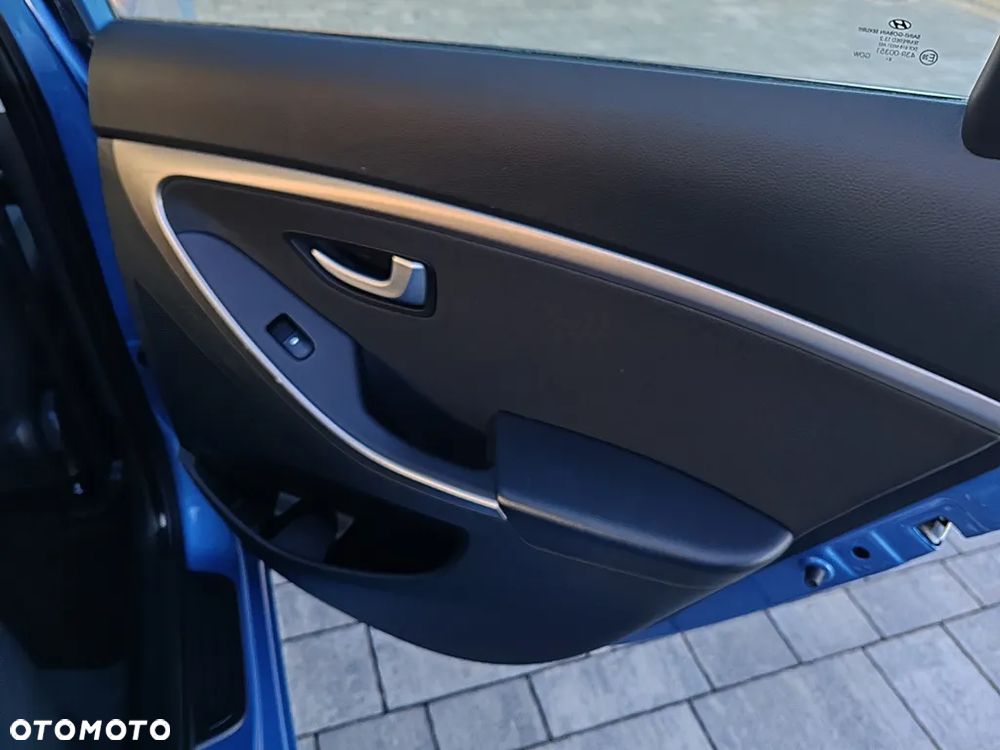 Hyundai i30 1.6 Style - 32