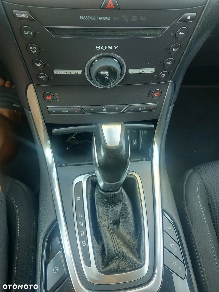 Ford S-Max - 24