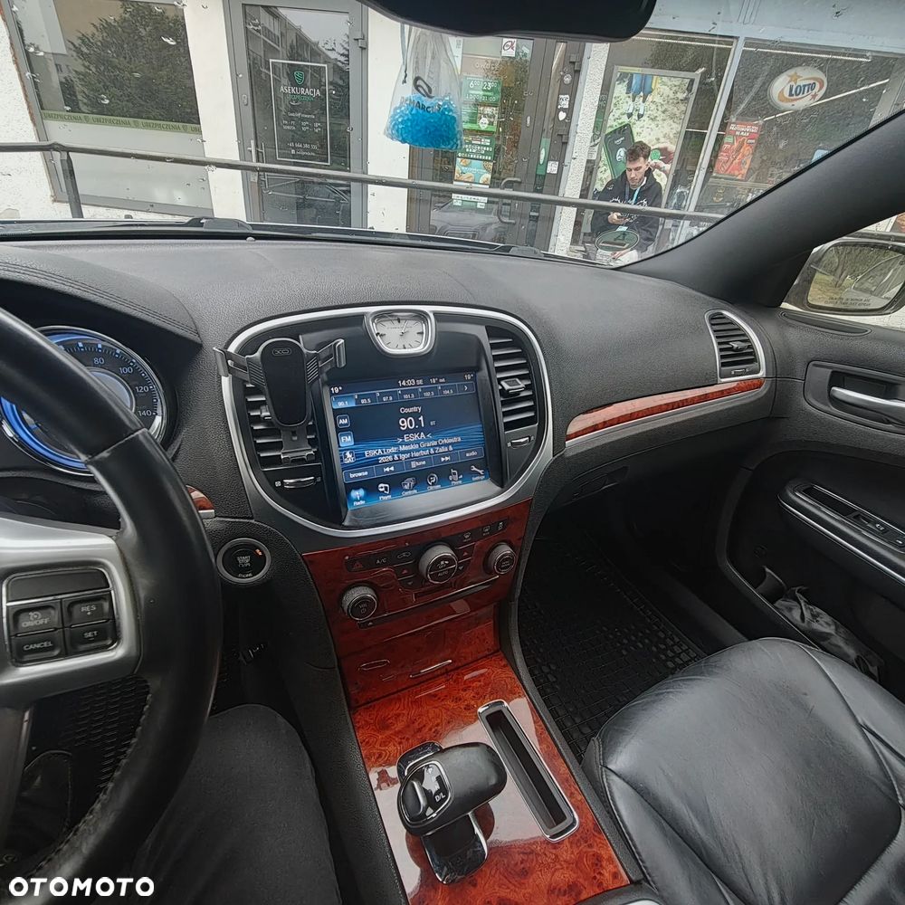 Chrysler 300C - 6