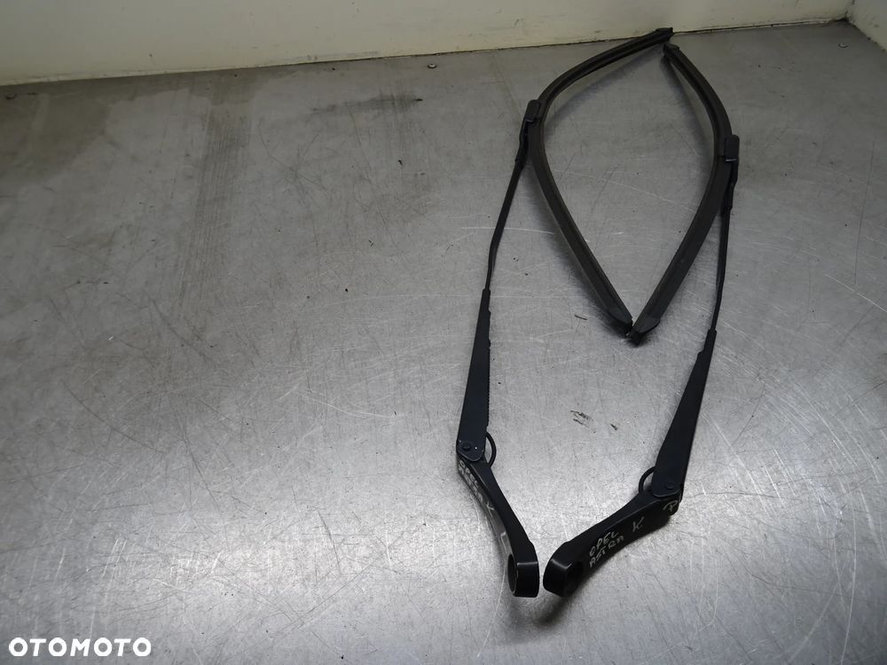 OPEL ASTRA K KOMBI 1.6CDTI RAMIONA WYCIERACZEK PRZÓD - 3