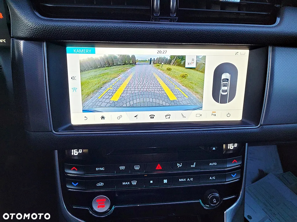 Jaguar XF 2.0 i4D R-Sport - 26