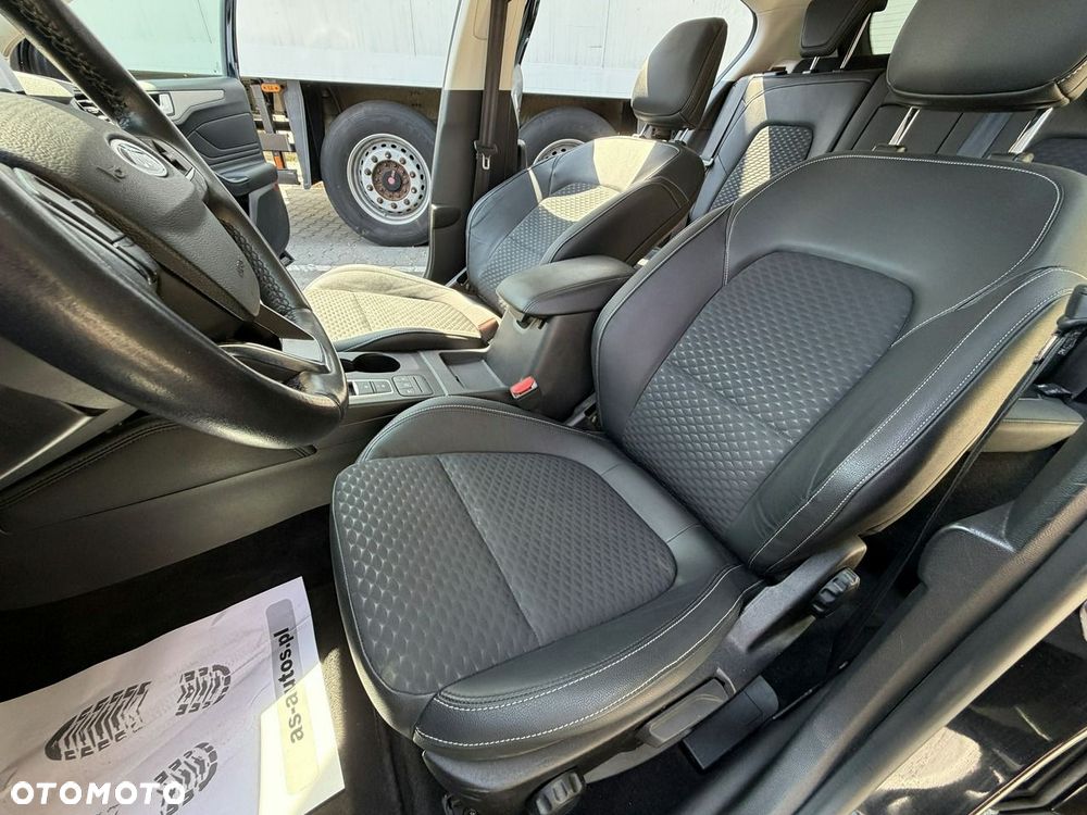 Ford Focus - 23