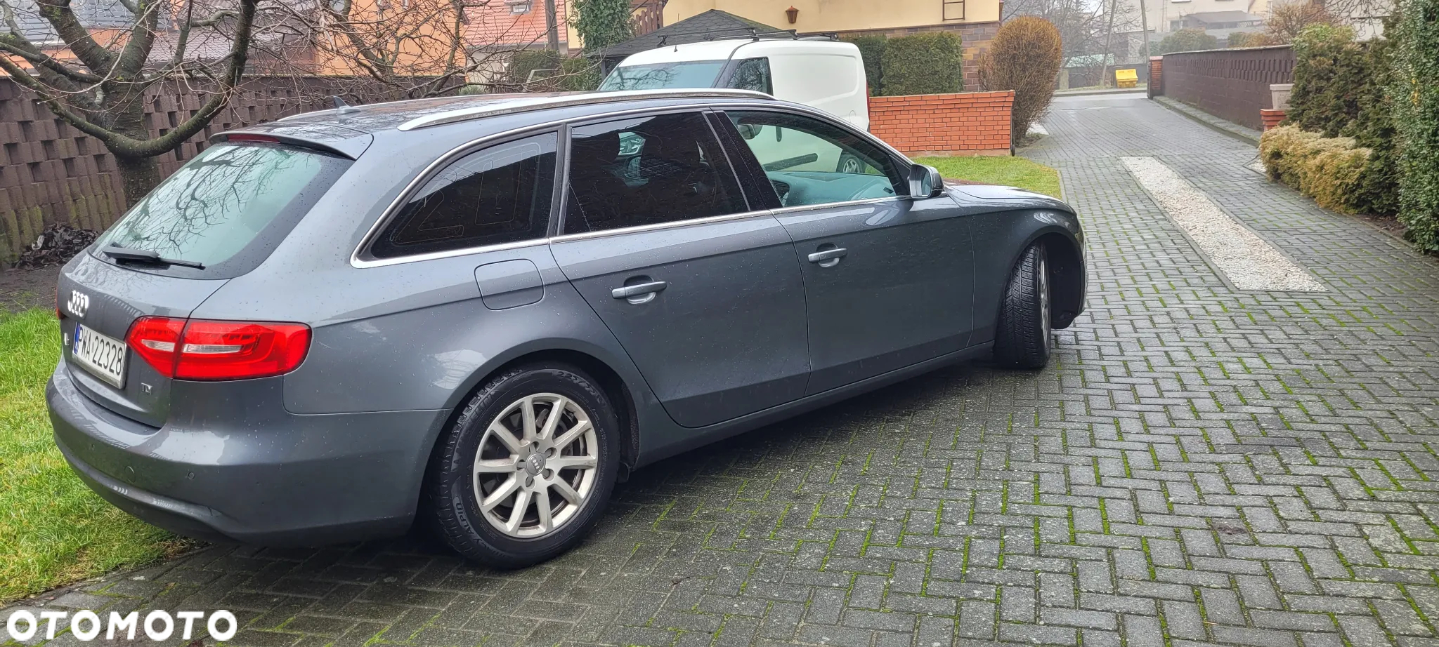 Audi A4 Avant 2.0 TDI DPF Ambiente - 4
