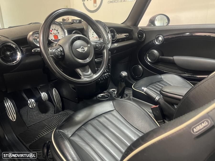 MINI Cabrio Cooper S - 12