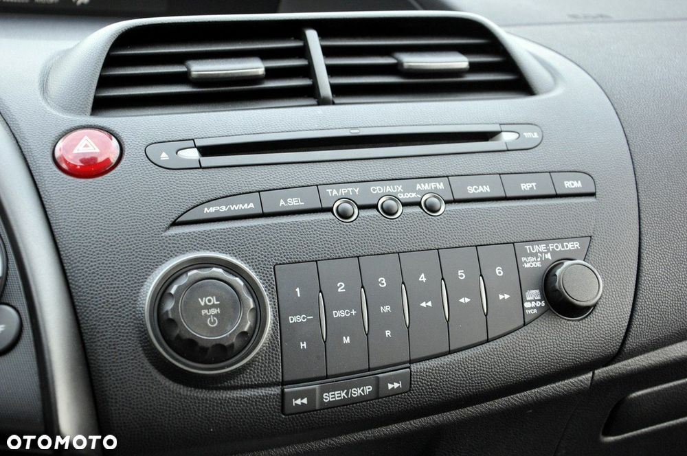 Honda Civic 1.8 Sport - 9