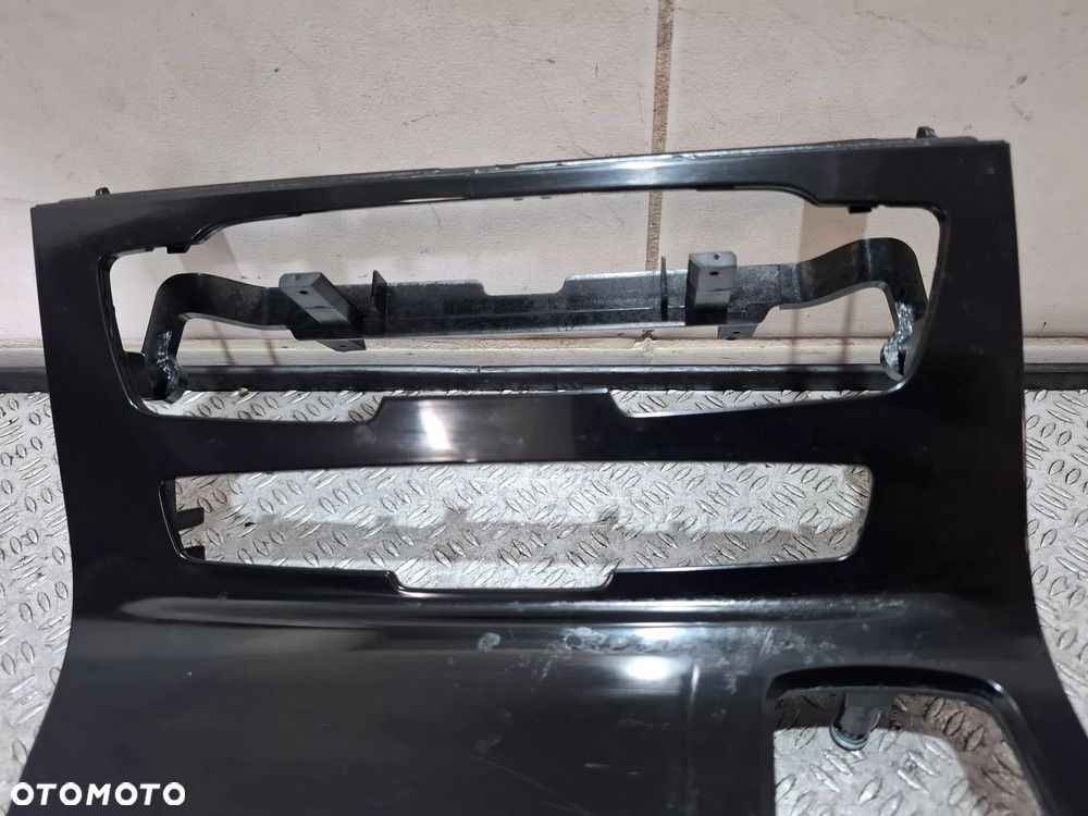 Dekor ramka tunelu BMW 2 F45 2015 rok nr F005921 - 2