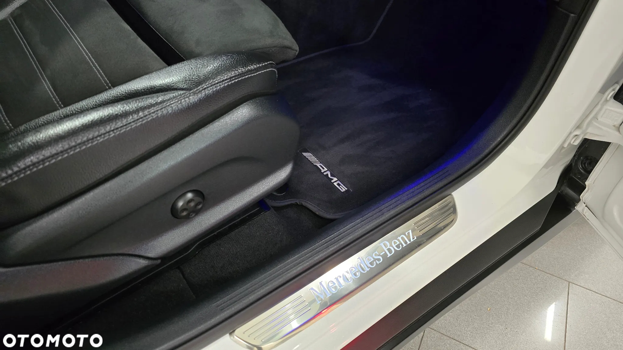 Mercedes-Benz GLC 300 de 4Matic 9G-TRONIC AMG Line Plus - 21
