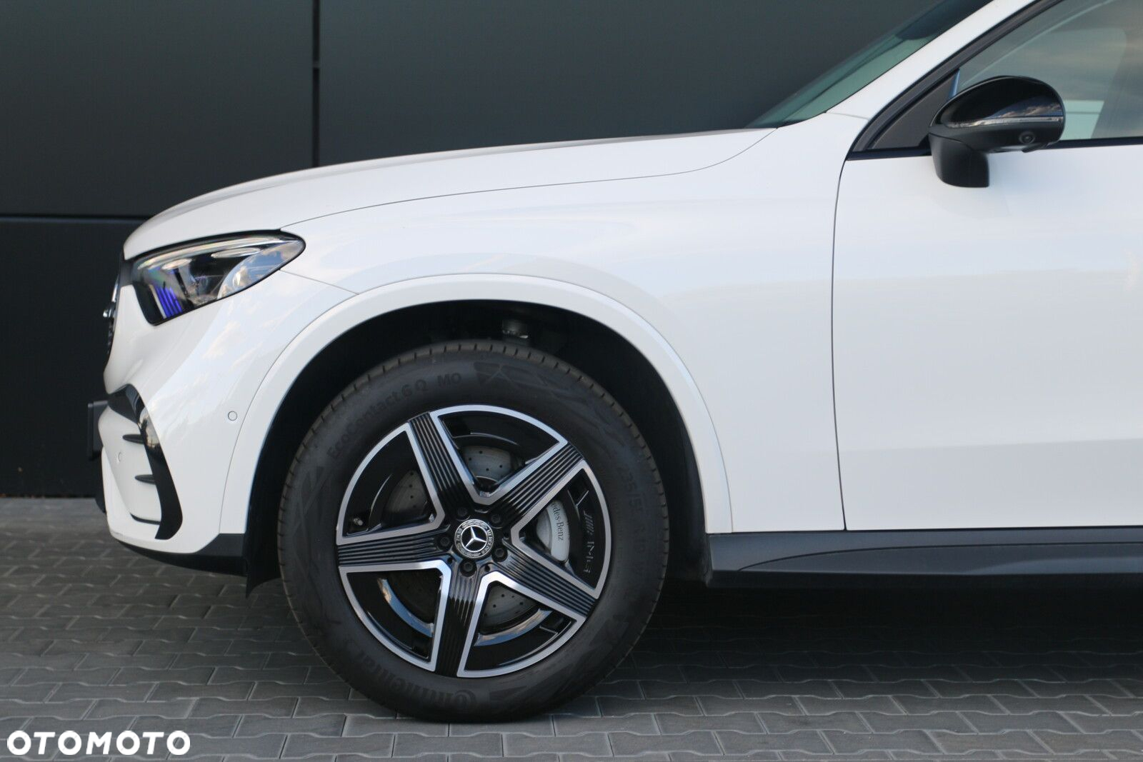 Mercedes-Benz GLC - 10