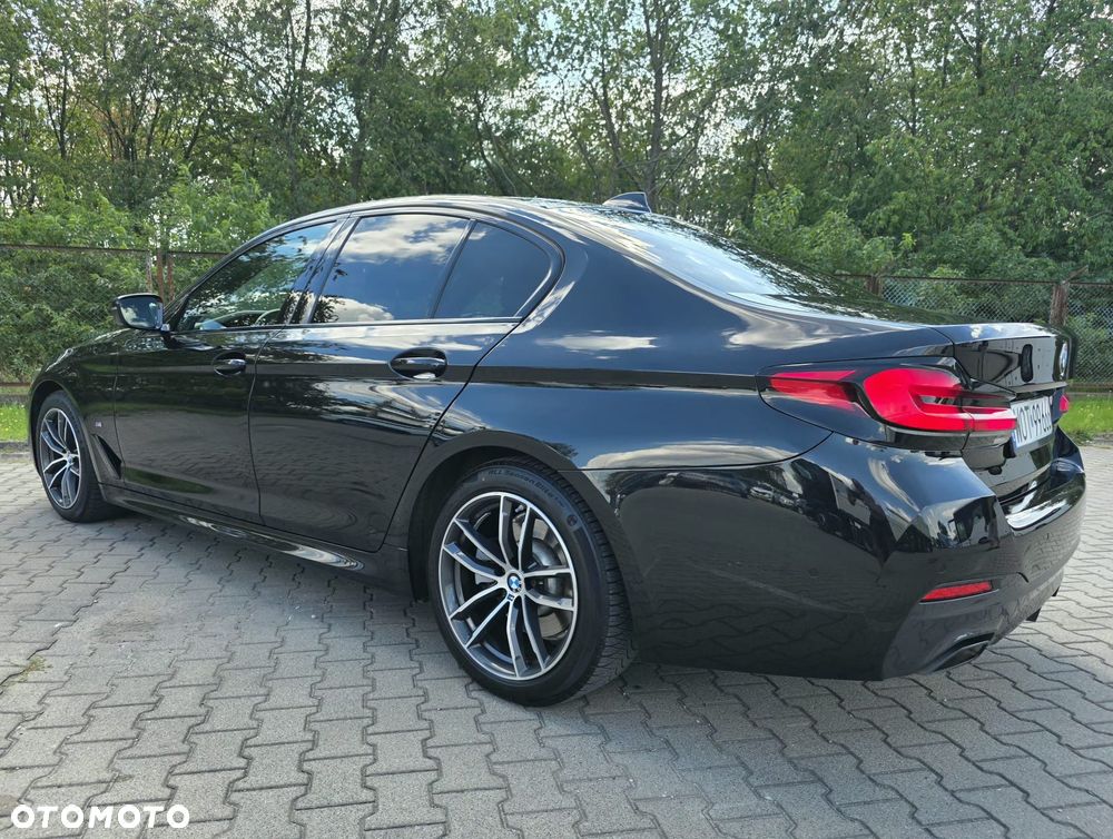 BMW Seria 5 520d M Sport Edition - 6