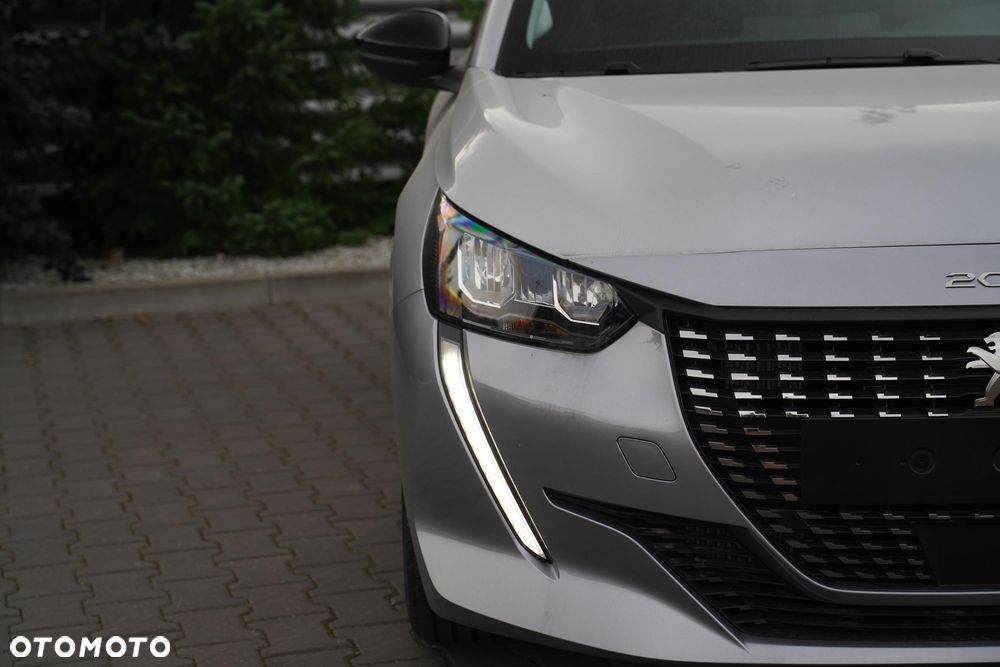 Peugeot 208 1.2 mHEV Allure - 28