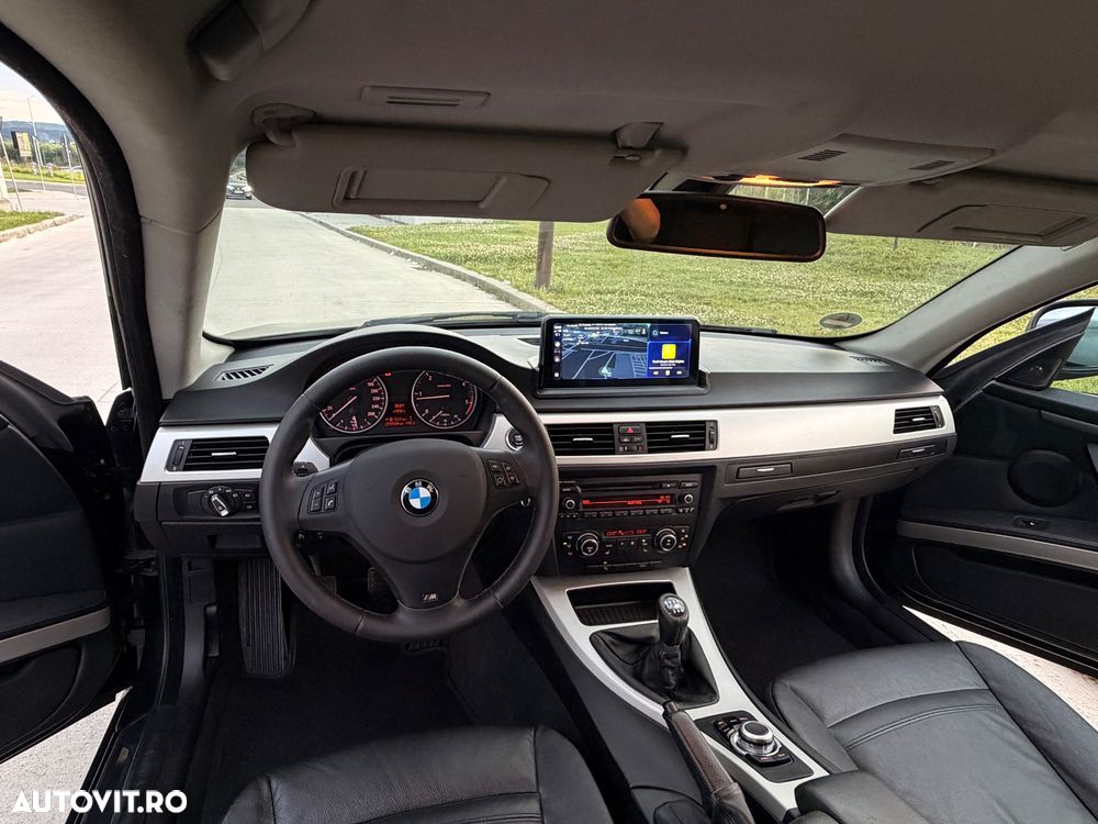 BMW Seria 3 320d M Sport Edition - 4