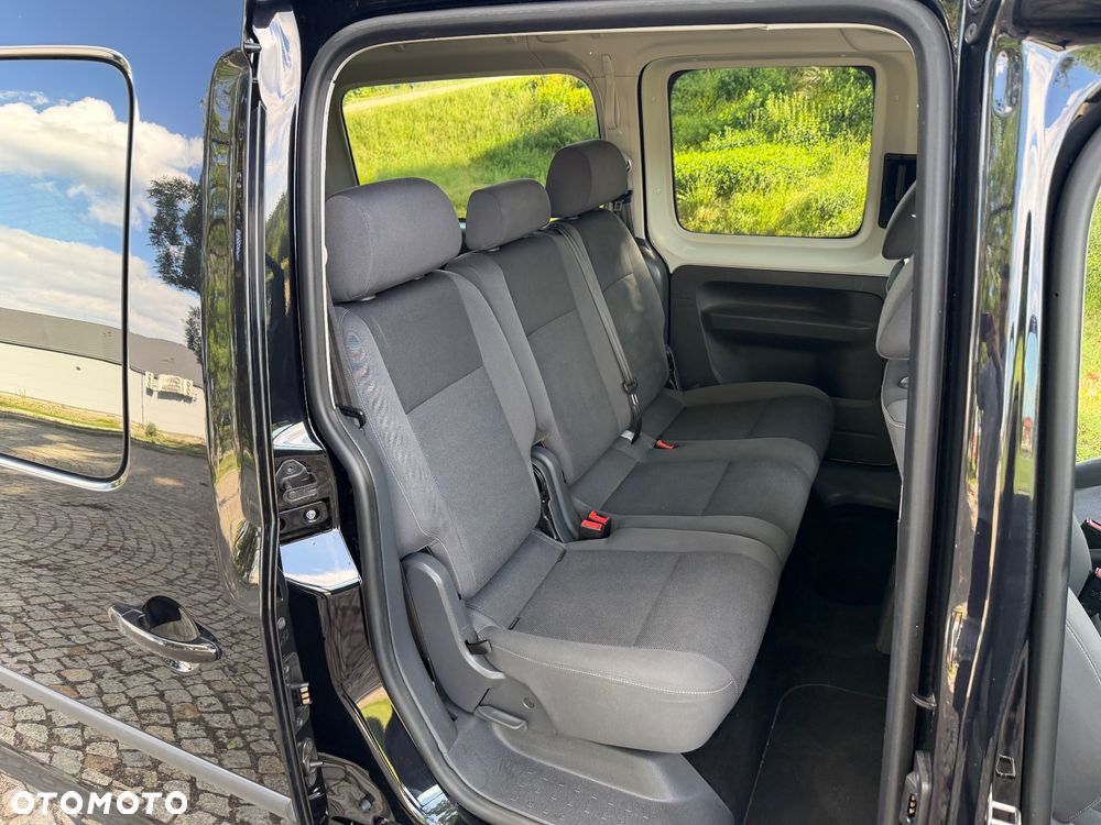 Volkswagen Caddy Maxi Comfortline BMT - 25