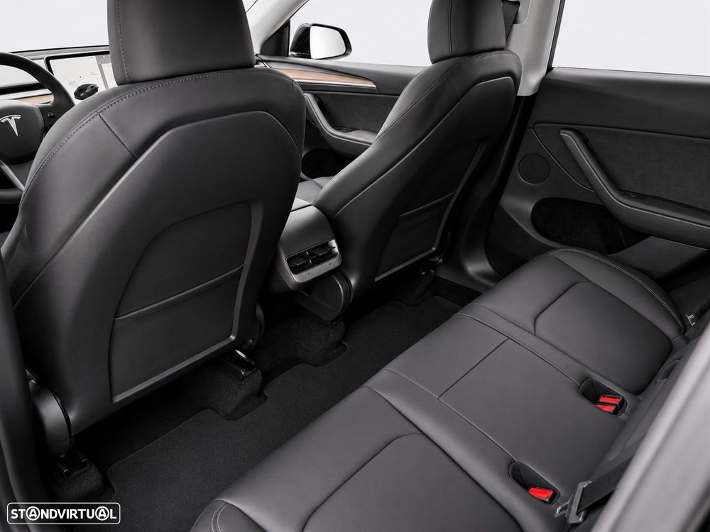 Tesla Model Y Standard - 10