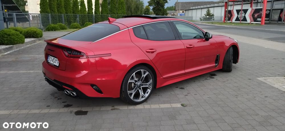 Kia Stinger - 19