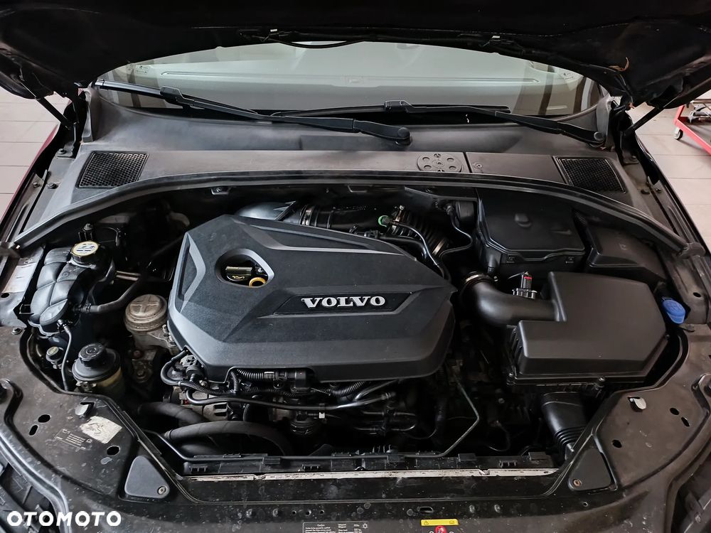 Volvo V70 T4 Powershift Summum - 32