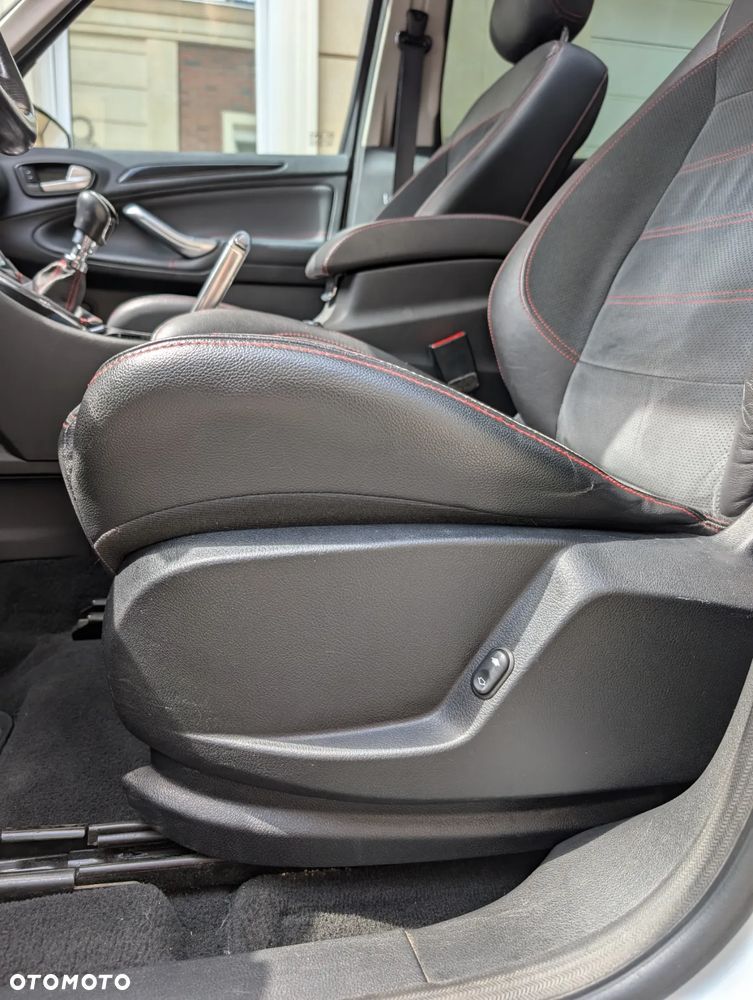 Ford S-Max 2.0 TDCi DPF Titanium X - 19