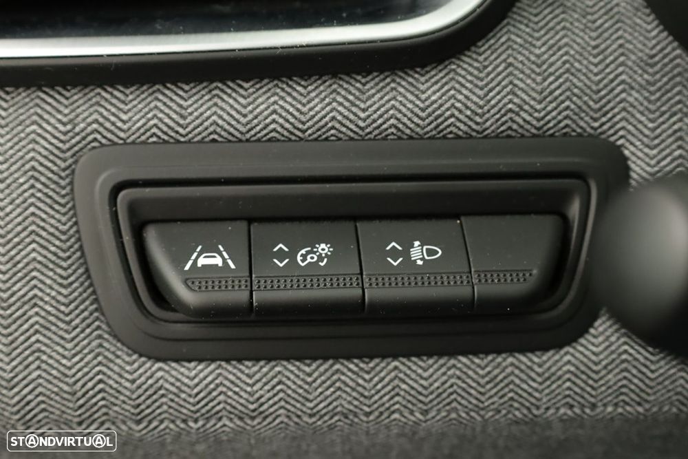 Renault Clio 1.0 TCe Techno Bi-Fuel - 19