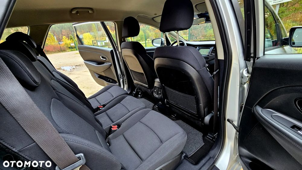 Kia Carens 1.6 GDI Edition 7 - 36