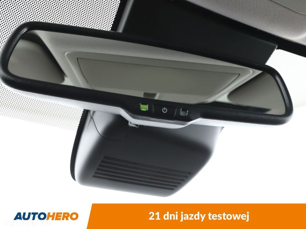 Nissan X-Trail 1.6 DIG-T N-Connecta 2WD - 30