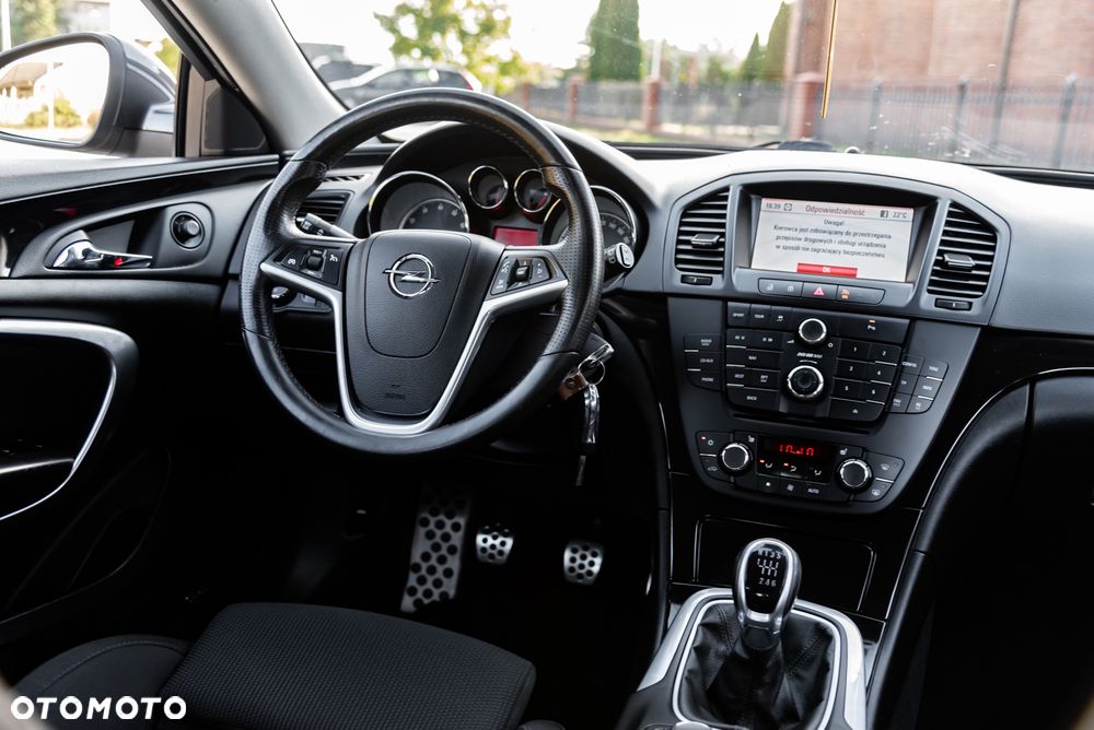 Opel Insignia - 24