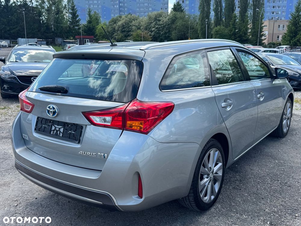 Toyota Auris - 4