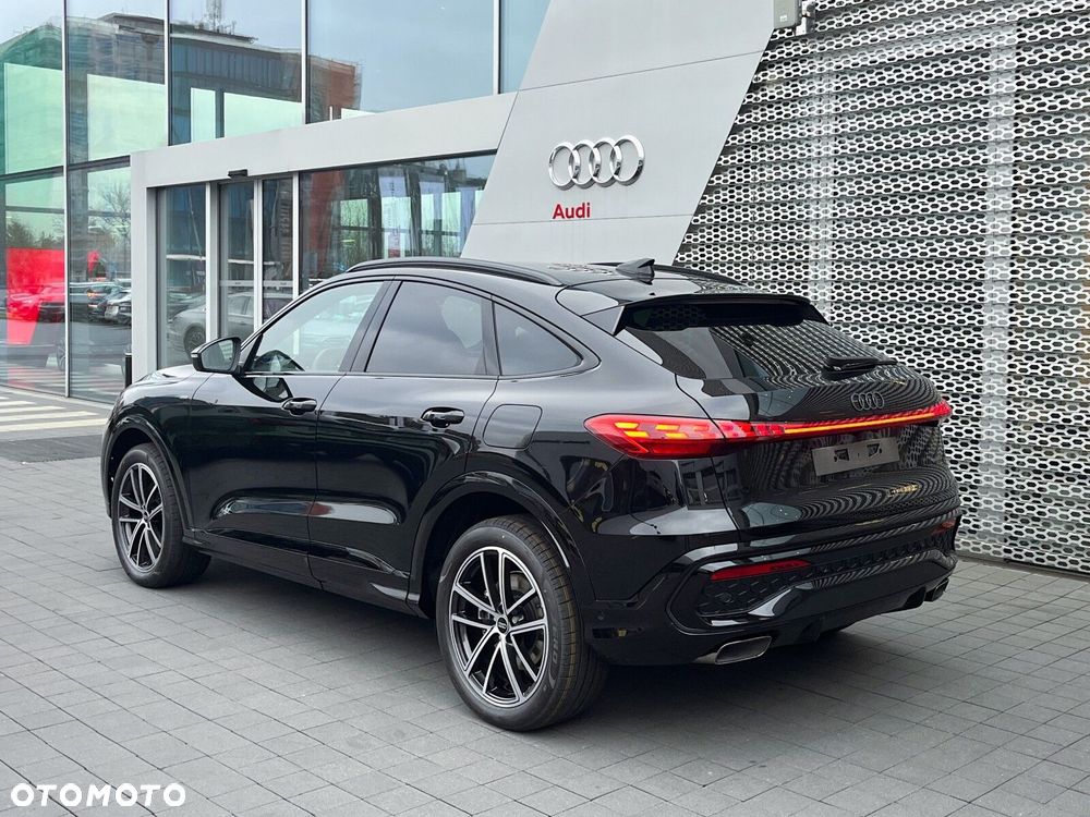 Audi Q5 Sportback - 3