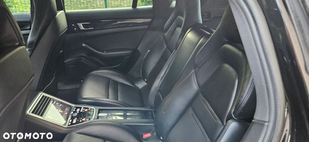 Porsche Panamera 4S Diesel - 33