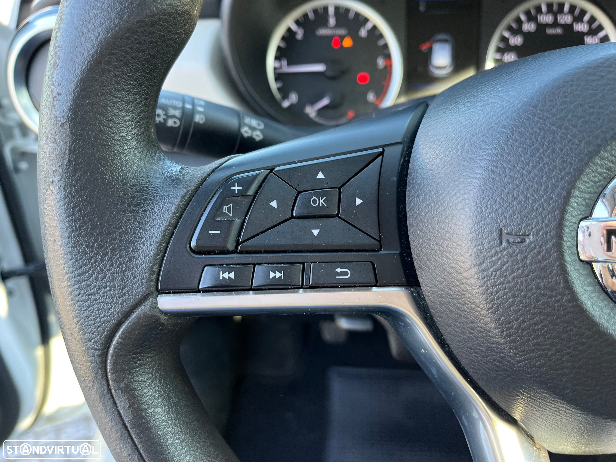 Nissan Micra 1.5 dCi N-Connecta Urban S/S - 24