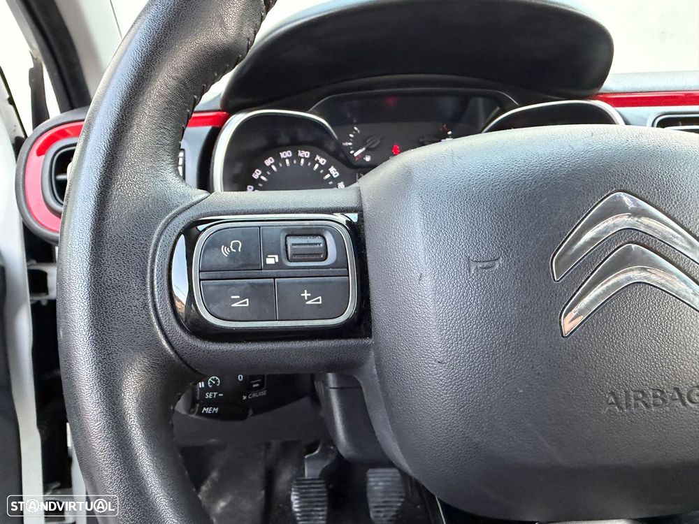 Citroën C3 1.2 PureTech Shine - 32