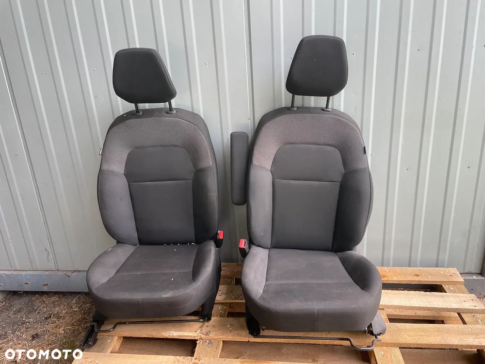 Fotele kanapa Dacia Sandero III