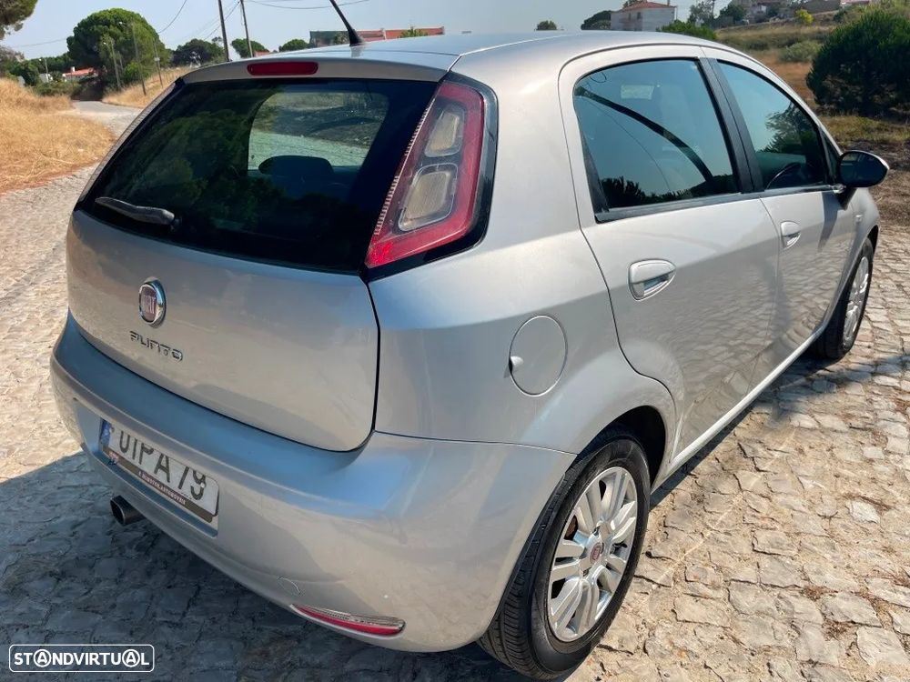 Fiat Punto 1.3 M-Jet Lounge S&S - 20