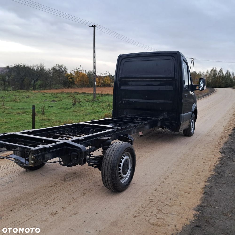 Mercedes-Benz Sprinter - 7