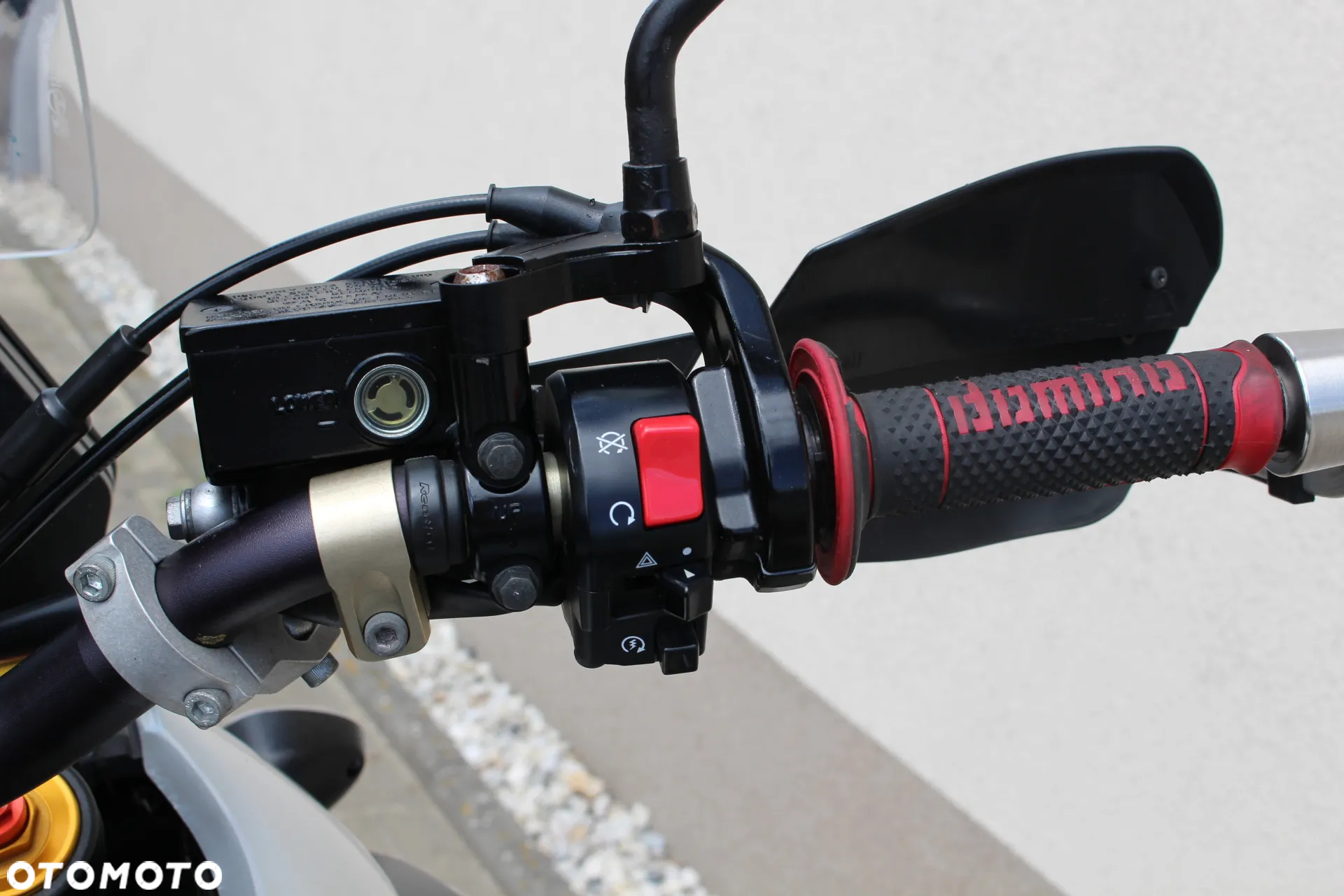 Suzuki V-STROM - 21