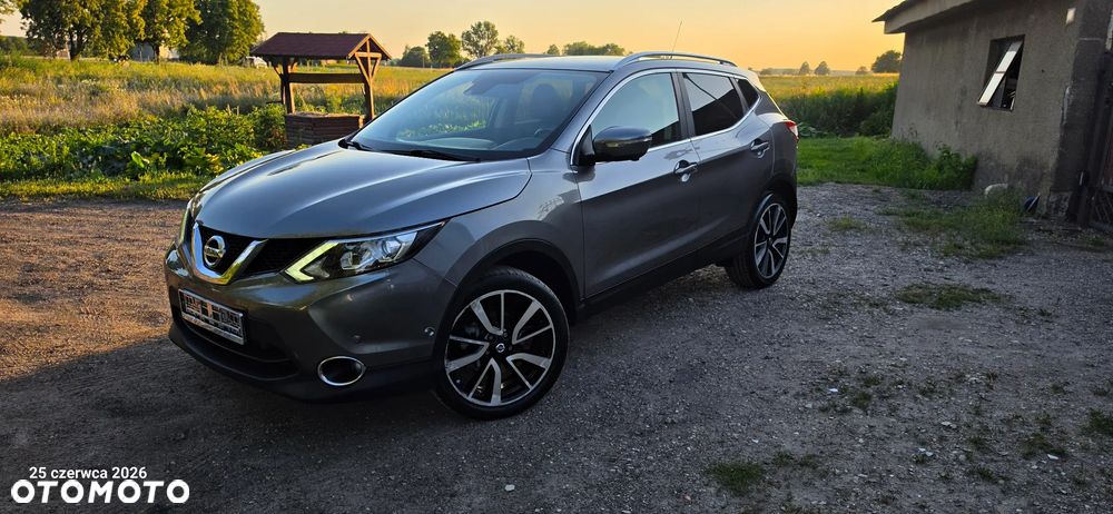 Nissan Qashqai 1.6 dCi Xtronic TEKNA+ - 1