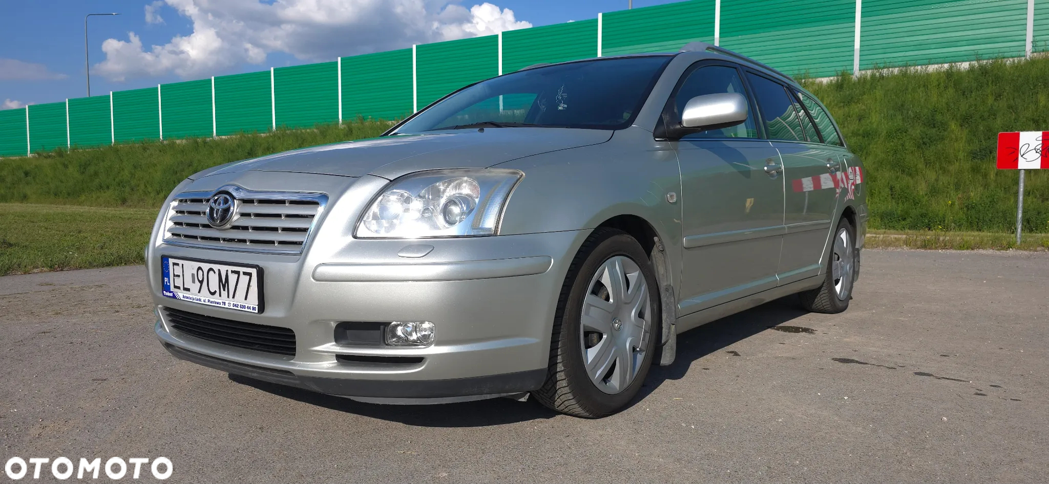Toyota Avensis - 2