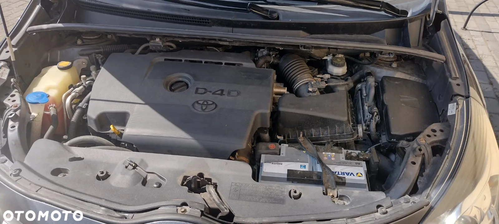 Toyota Verso 2.0 D-4D 5-Sitzer - 12