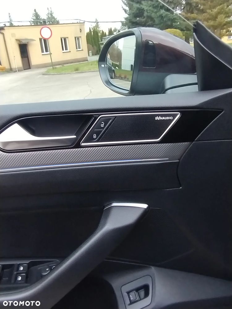 Volkswagen Arteon 2.0 TDI SCR 4Motion DSG R-Line Edition - 24