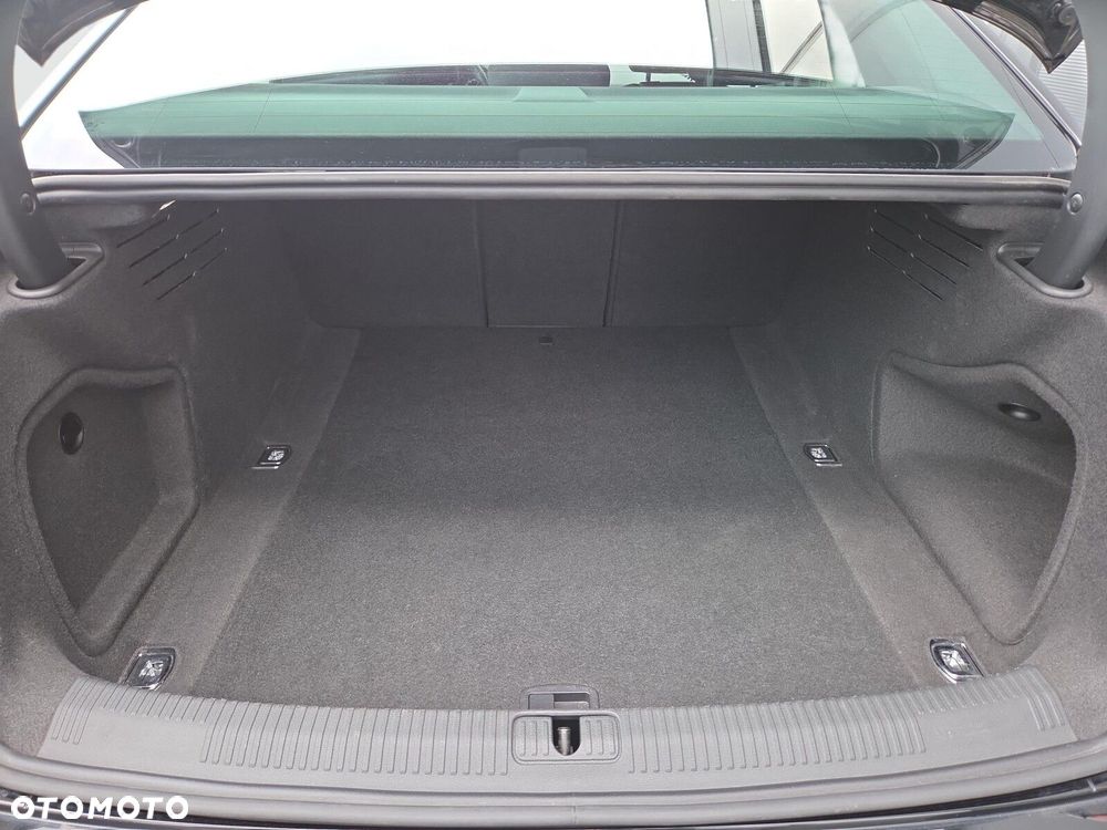 Audi A4 Limousine - 24