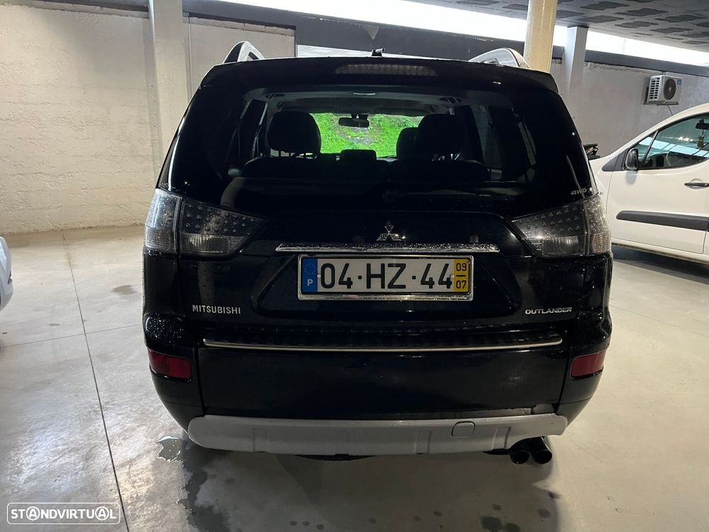 Mitsubishi Outlander 2.0 DI-D Instyle2 4WD - 6